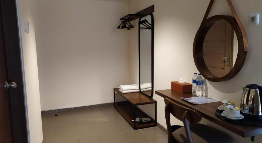 Hotel Bianco Costel Bogor Esterno foto
