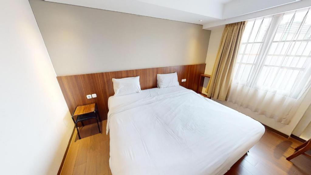 Hotel Bianco Costel Bogor Esterno foto