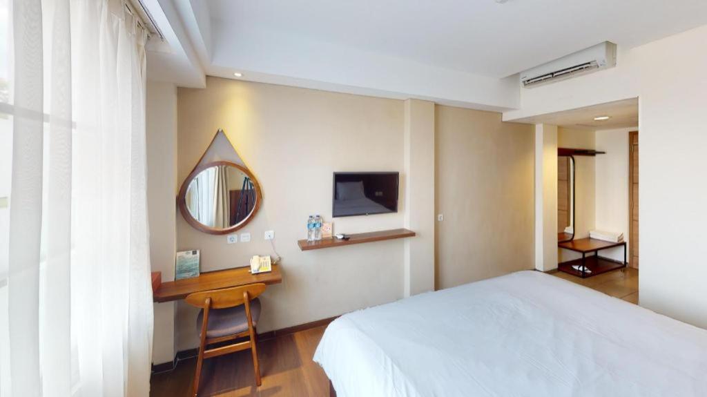 Hotel Bianco Costel Bogor Esterno foto