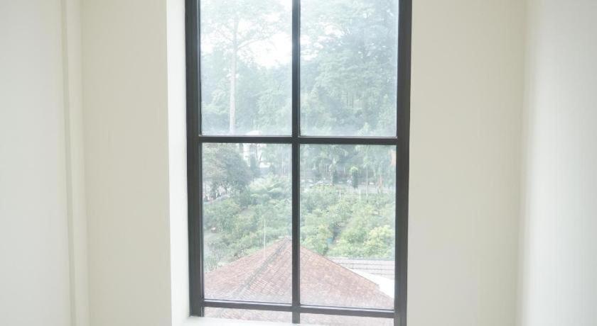 Hotel Bianco Costel Bogor Esterno foto
