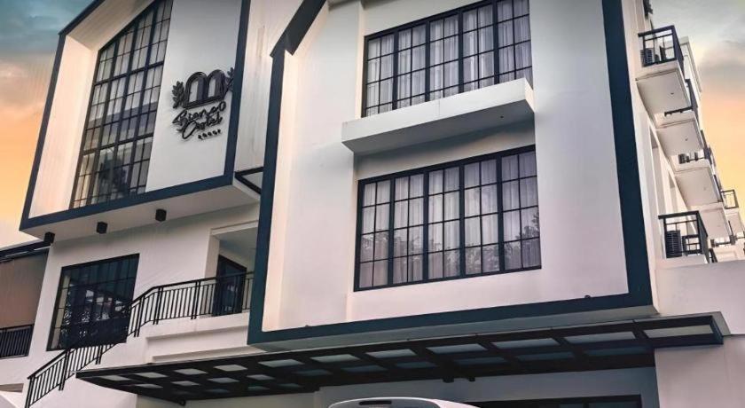 Hotel Bianco Costel Bogor Esterno foto