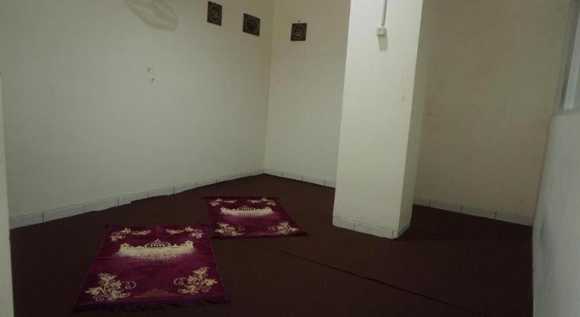 Hotel Bianco Costel Bogor Esterno foto